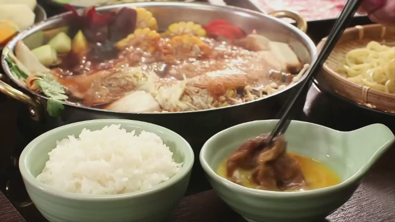 Mo Mo Paradise Shabu-Shabu Wagyu Beef Hotpot